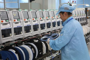 湘江新区造 胡衡华宣布 比亚迪电子长沙工厂华为手机首批正式下线